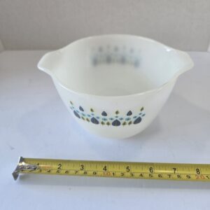 Pyrex Cinderella Verde Mixing Bowl 8" White Blue Green Leaf Milk Glass Used