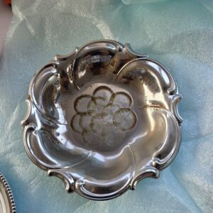 Vintage Silver-Plated Serving Bowl Ornate Rim 8–10" Used Serveware