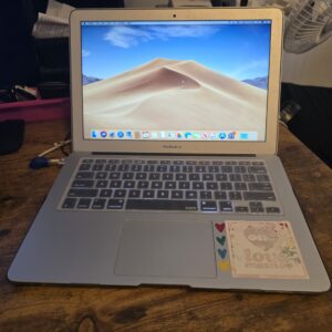 Apple MacBook Air 13" Early 2015 Intel Core i5-5250U 1.6GHz 4GB RAM 128GB SSD