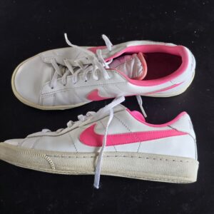 Nike Court Royale Sneakers White Pink Leather Low-Top Used
